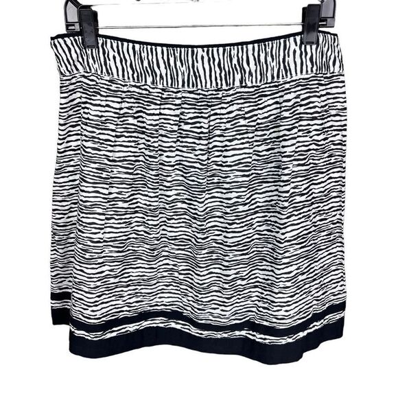 LOFT Ann Taylor Mini Skirt Zebra Print Black White Pleated Side Zipper Lined 6 - Picture 2 of 12